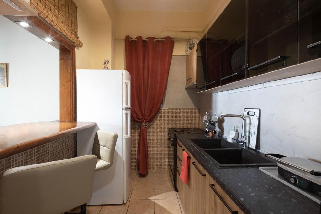 Central Apt In Town Corfu  外观 照片