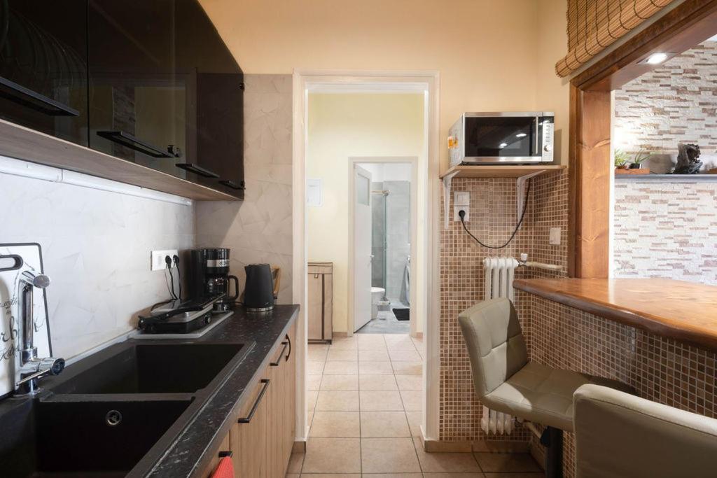 Central Apt In Town Corfu  外观 照片